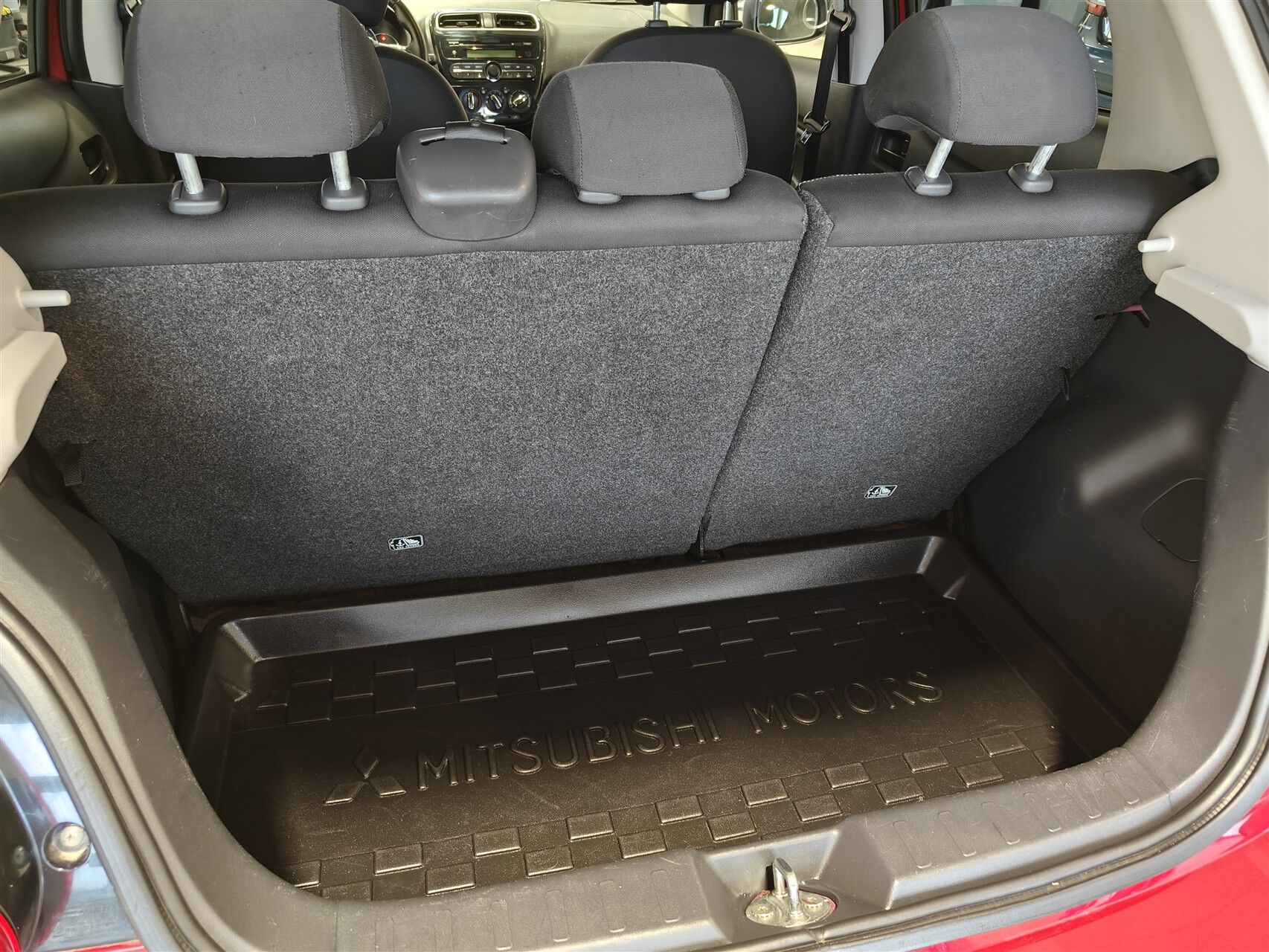 Billede af Mitsubishi Space Star 1,2 Invite+ 80HK 5d