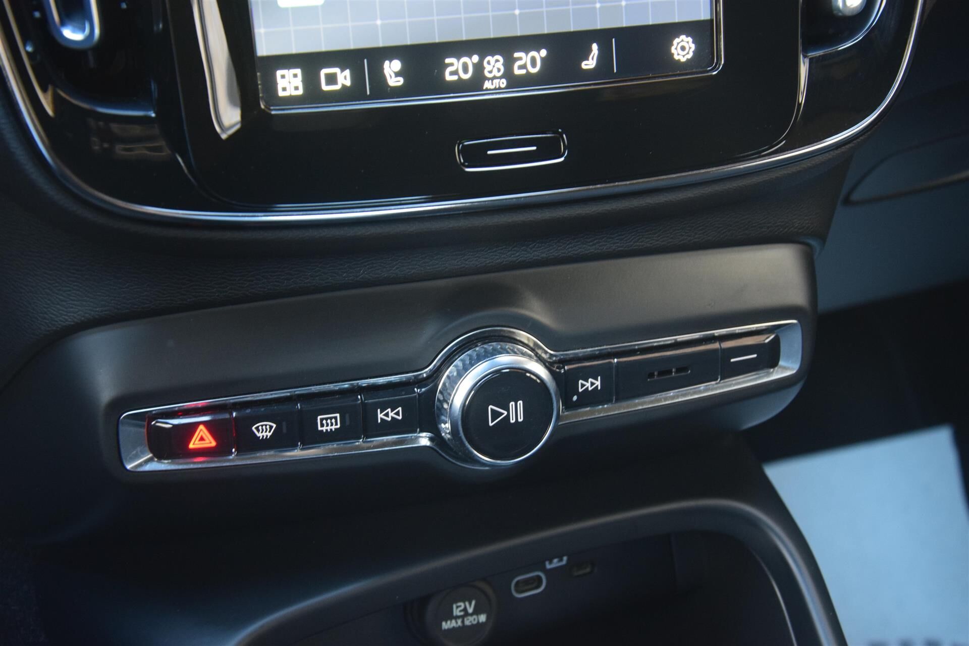 Billede af Volvo XC40 P6 Recharge Core 231HK 5d Aut.