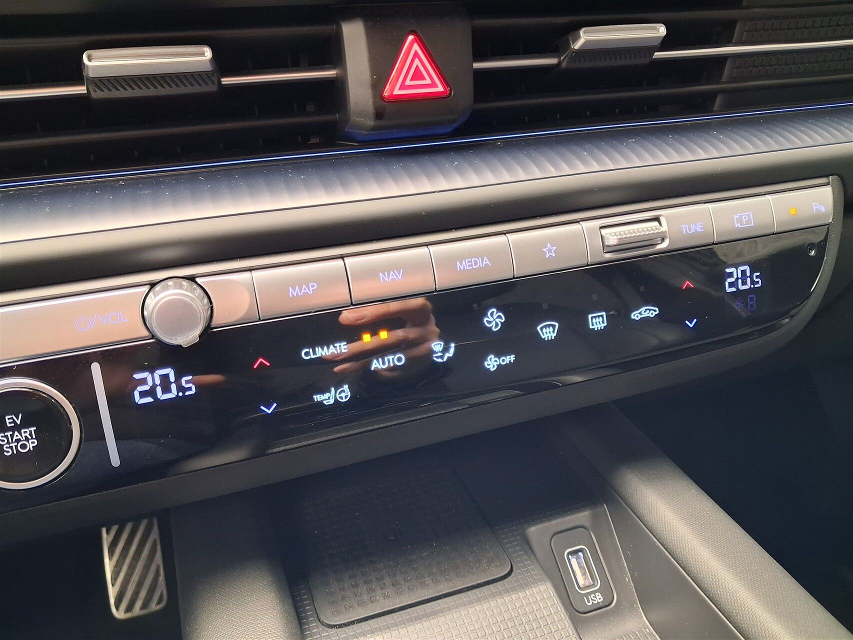 Billede af Hyundai Ioniq 6 Electric 77,4 kWh Ultimate 4WD 325HK Aut.