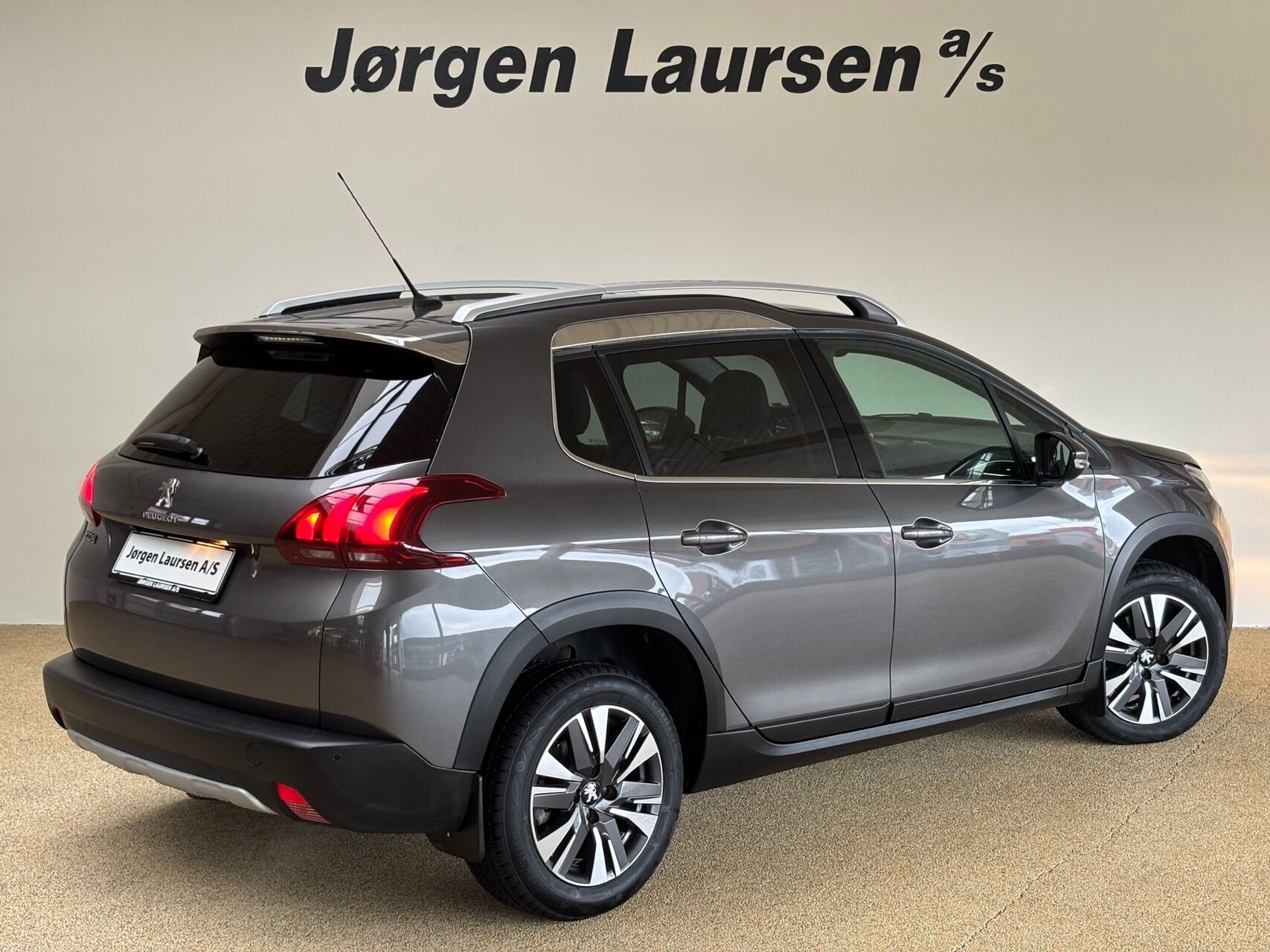 Billede af Peugeot 2008 1,2 e-THP Allure EAT6 110HK 5d 6g Aut.