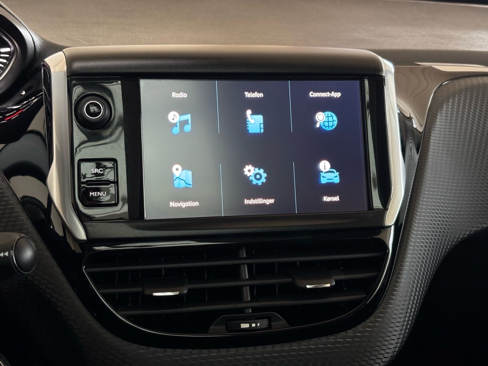 Billede af Peugeot 2008 1,2 e-THP Allure EAT6 110HK 5d 6g Aut.