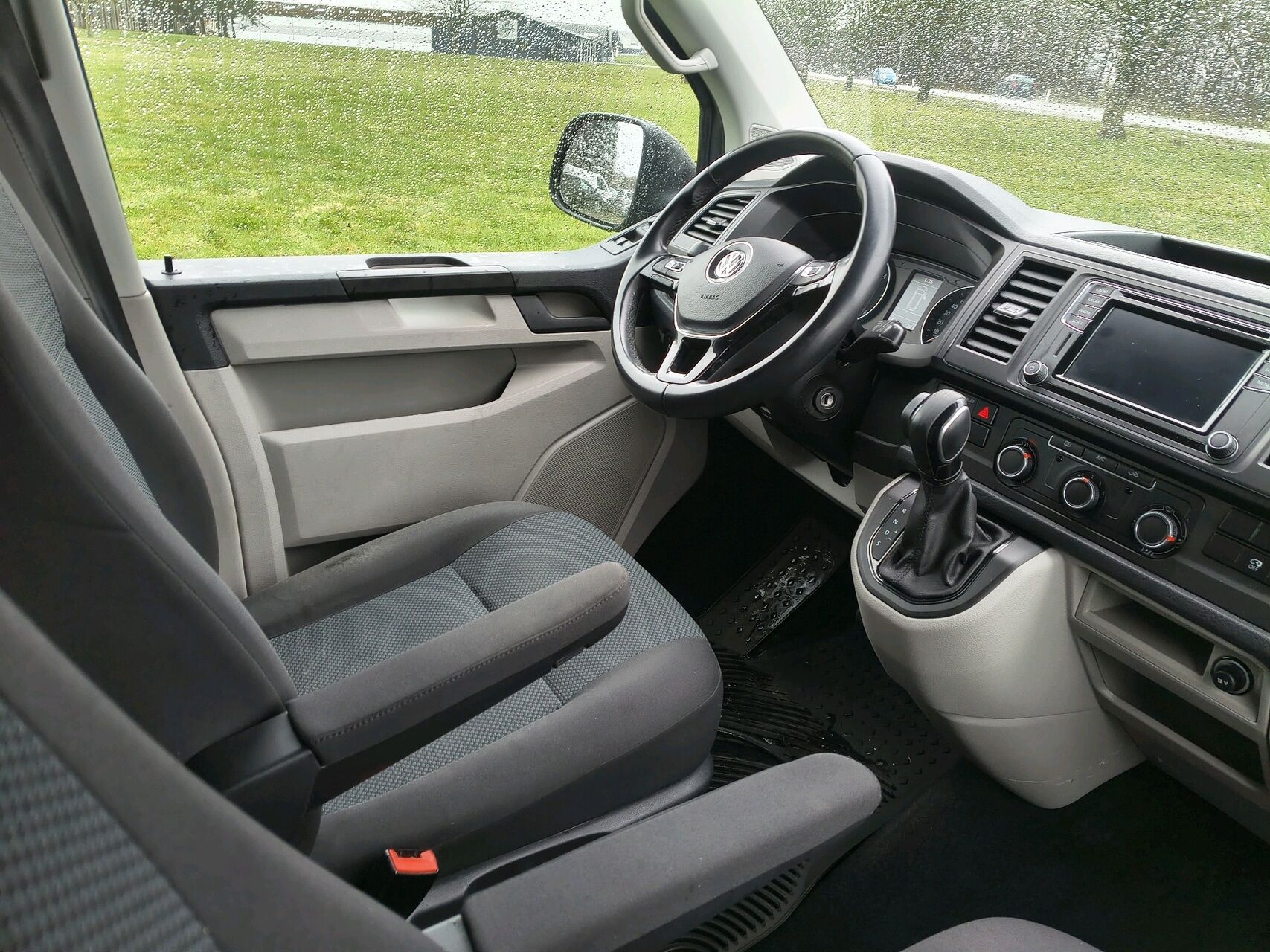 Billede af VW Transporter Lang 2,0 TDI BMT DSG 150HK Van 7g Aut.