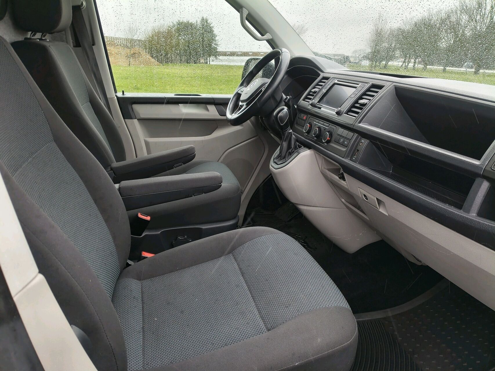 Billede af VW Transporter Lang 2,0 TDI BMT DSG 150HK Van 7g Aut.