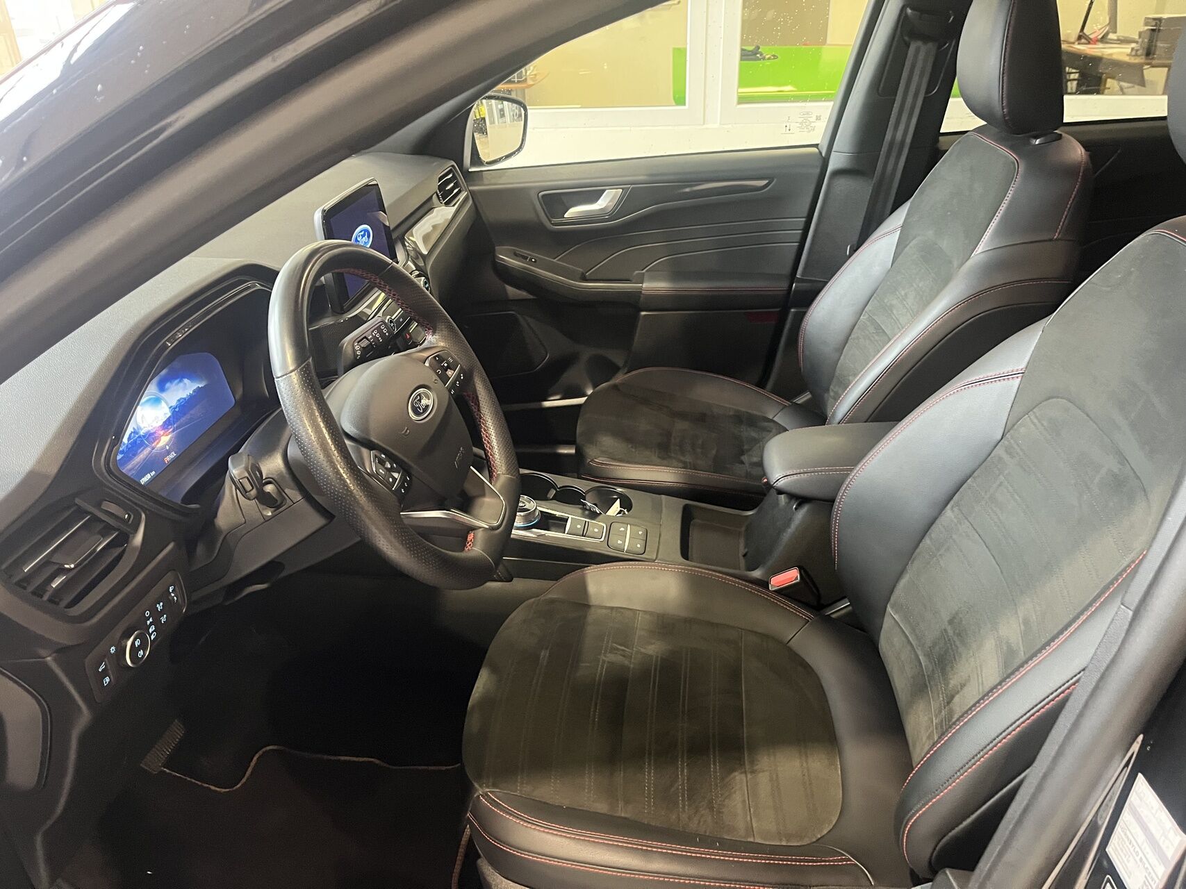 Billede af Ford Kuga 2,5 Plugin-hybrid ST-Line X CVT 225HK 5d Trinl. Gear