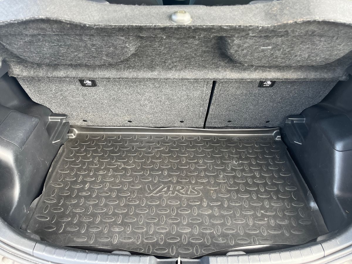 Billede af Toyota Yaris 1,5 Hybrid H3 Premiumpakke E-CVT 100HK 5d Trinl. Gear