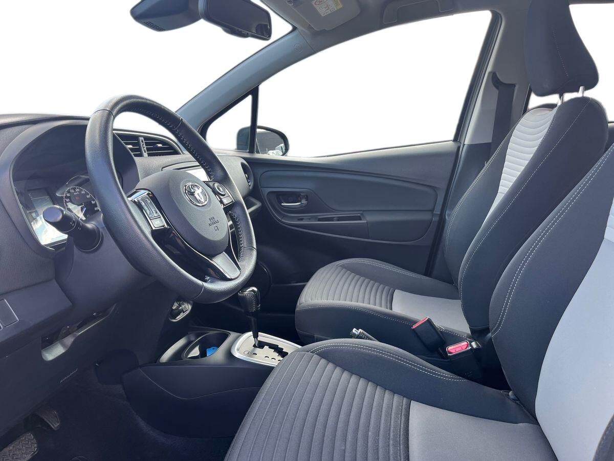 Billede af Toyota Yaris 1,5 Hybrid H3 Premiumpakke E-CVT 100HK 5d Trinl. Gear