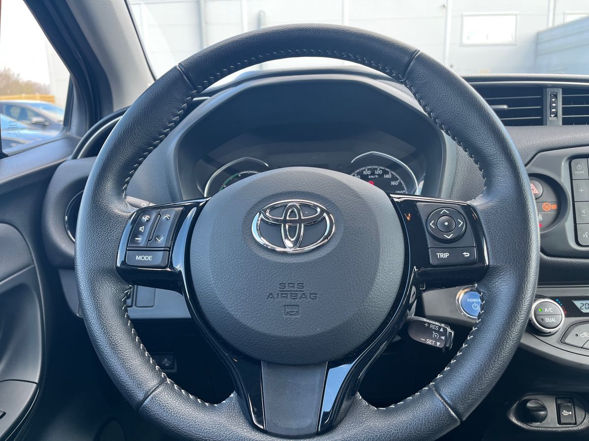 Billede af Toyota Yaris 1,5 Hybrid H3 Premiumpakke E-CVT 100HK 5d Trinl. Gear