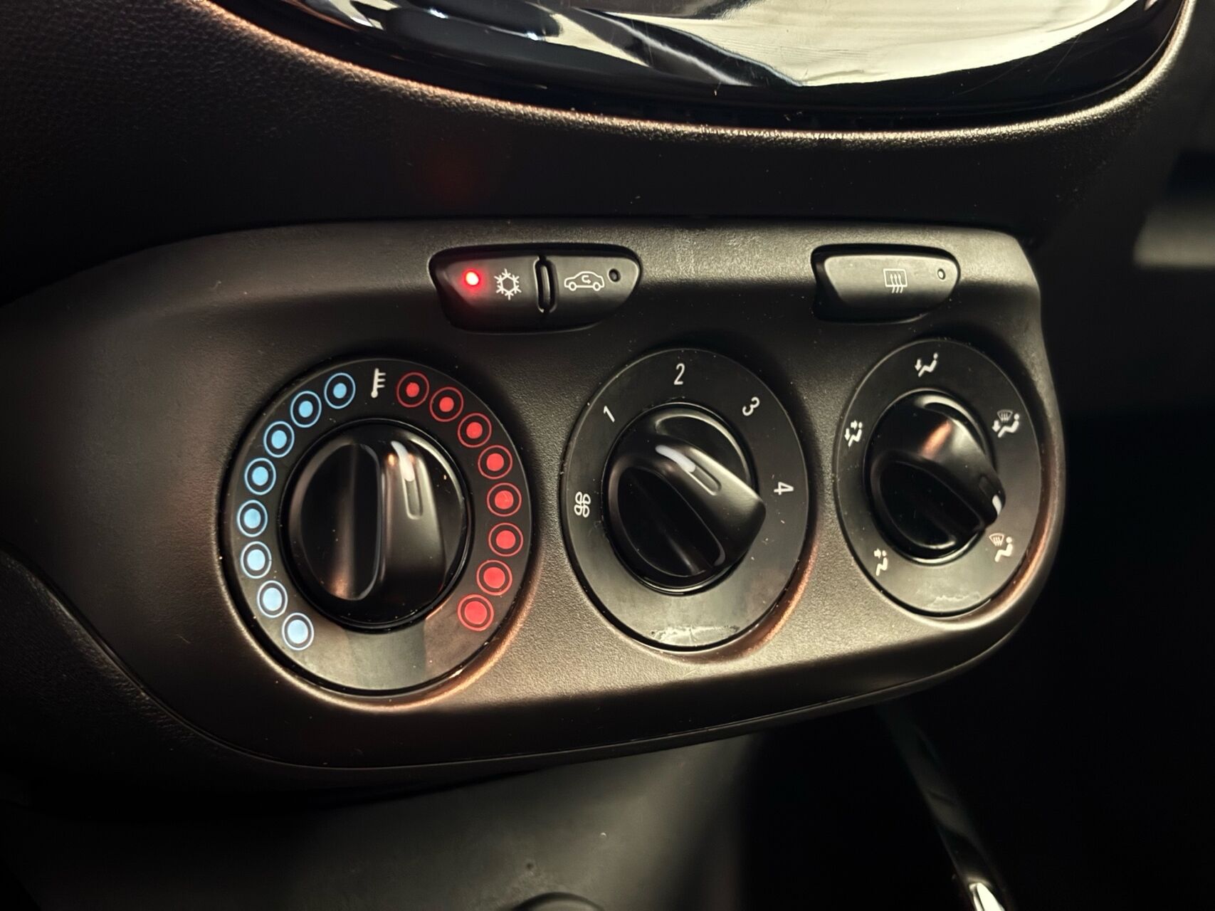 Billede af Opel Adam 1,2 JAM 70HK 3d