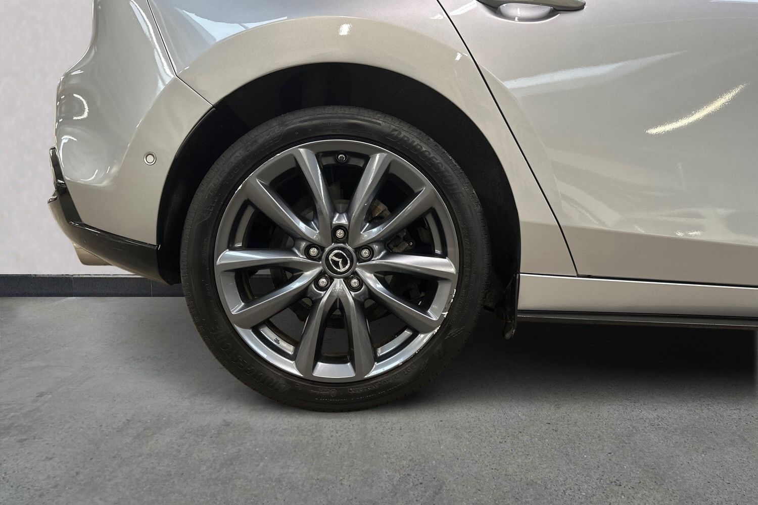 Billede af Mazda 3 2,0 Skyactiv-X  Mild hybrid Cosmo 180HK 5d 6g Aut.