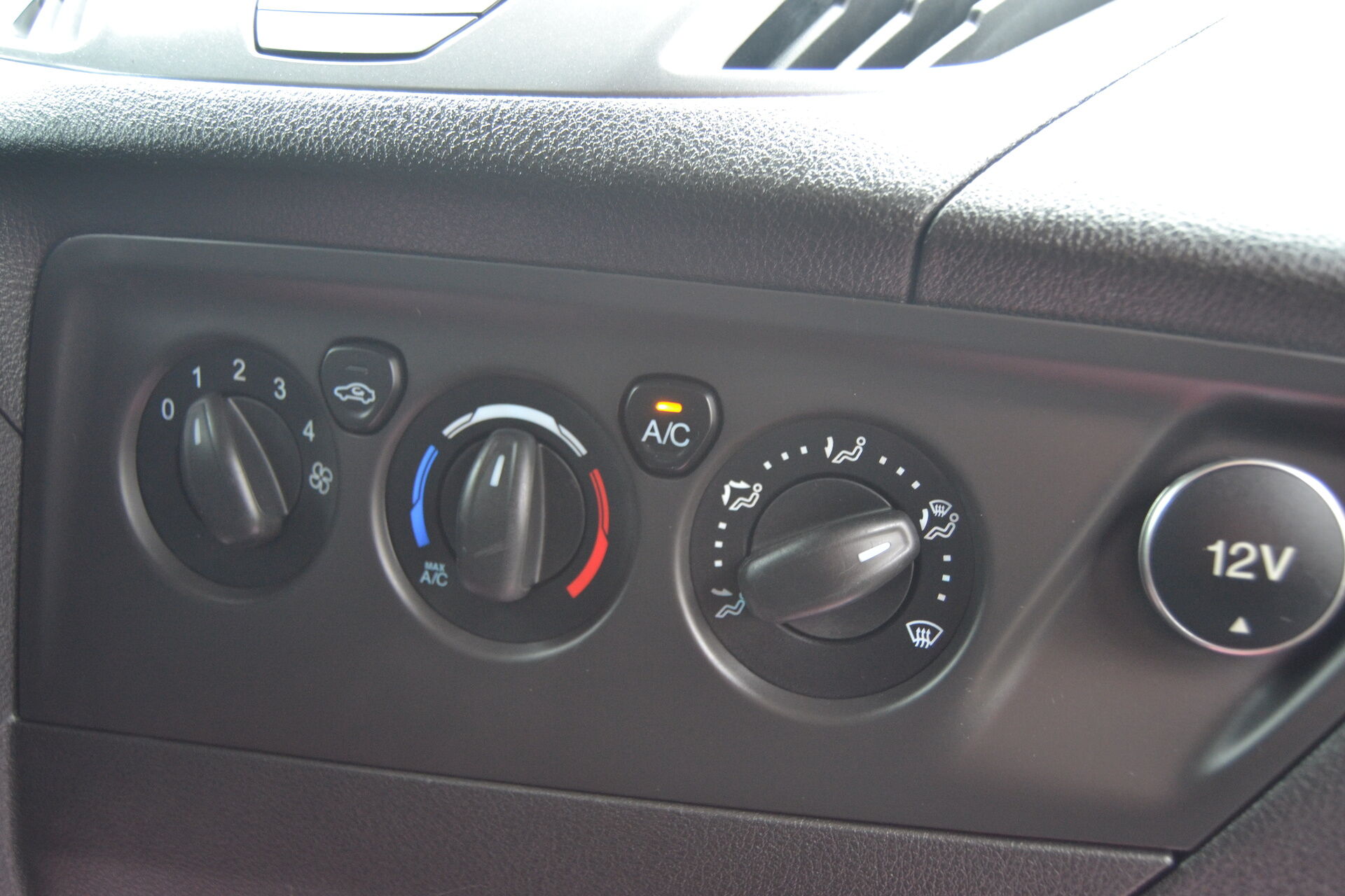 Billede af Ford Transit Custom 290 L1H1 2,2 TDCi Trend 125HK Van 6g