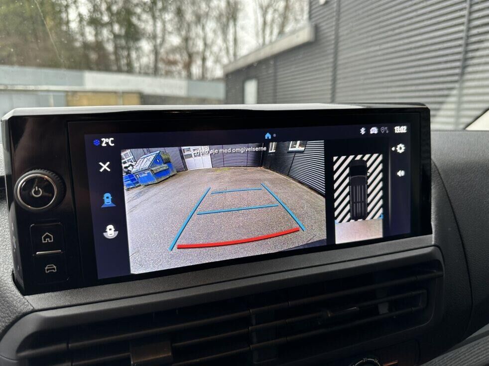 Billede af Toyota Proace Electric Long EL Comfort Master To Skydedør 136HK Van Aut.