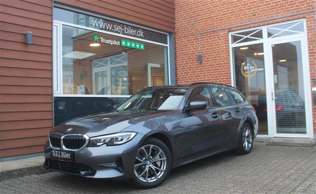 Billede af BMW 330e Touring 2,0 Plugin-hybrid Sport Line Steptronic 292HK Stc 8g Aut.