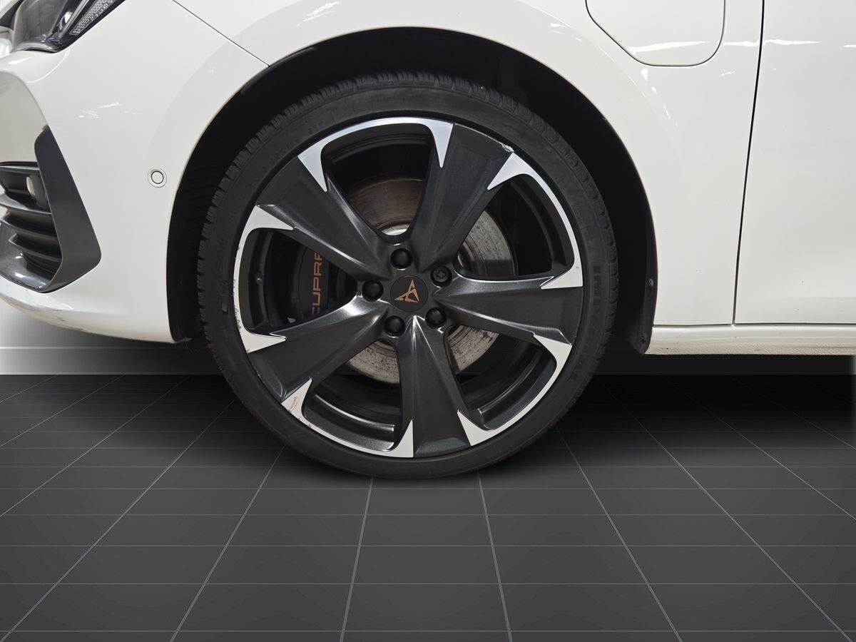 Billede af Cupra Leon 1,4 TSI  Plugin-hybrid DSG 245HK 5d 6g Aut.