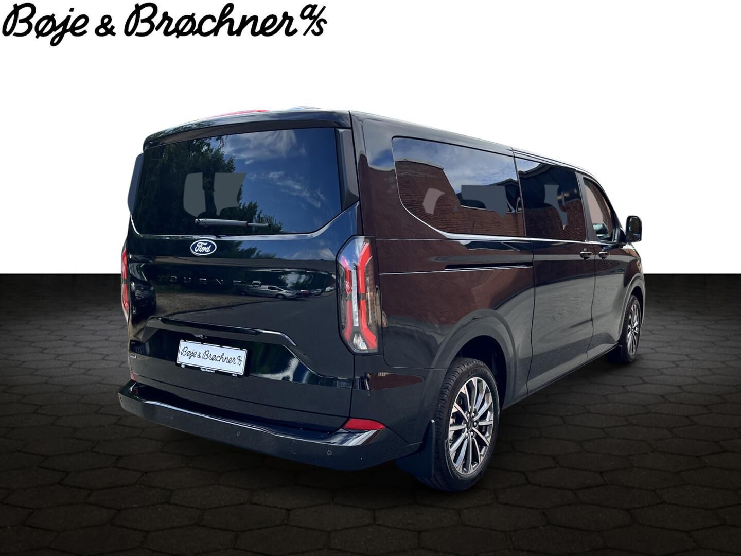 Billede af Ford Tourneo Custom 340 L2H1 2,5 Plugin-hybrid Titanium X CVT 233HK Aut.