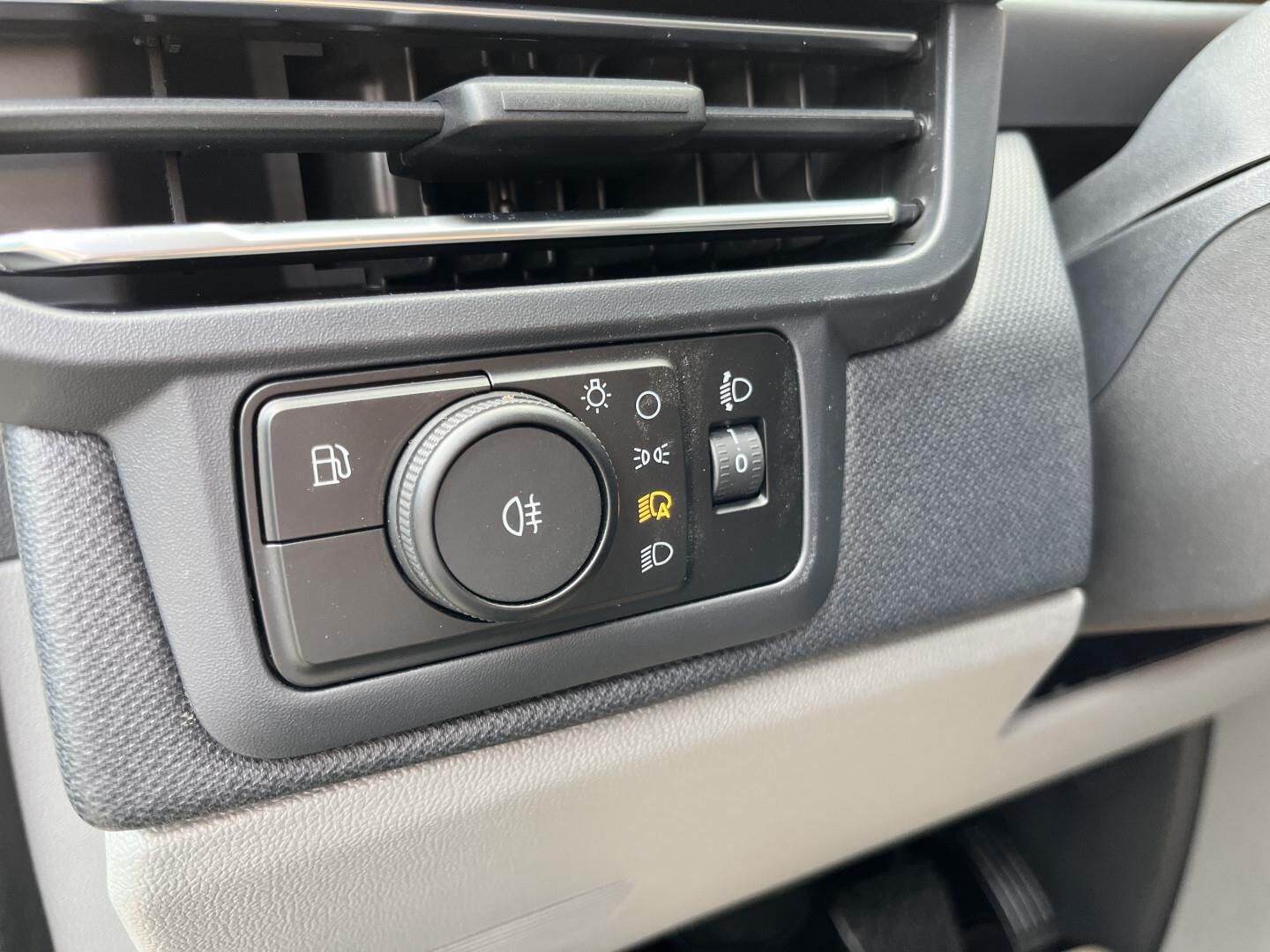 Billede af Ford Tourneo Custom 340 L2H1 2,5 Plugin-hybrid Titanium X CVT 233HK Aut.