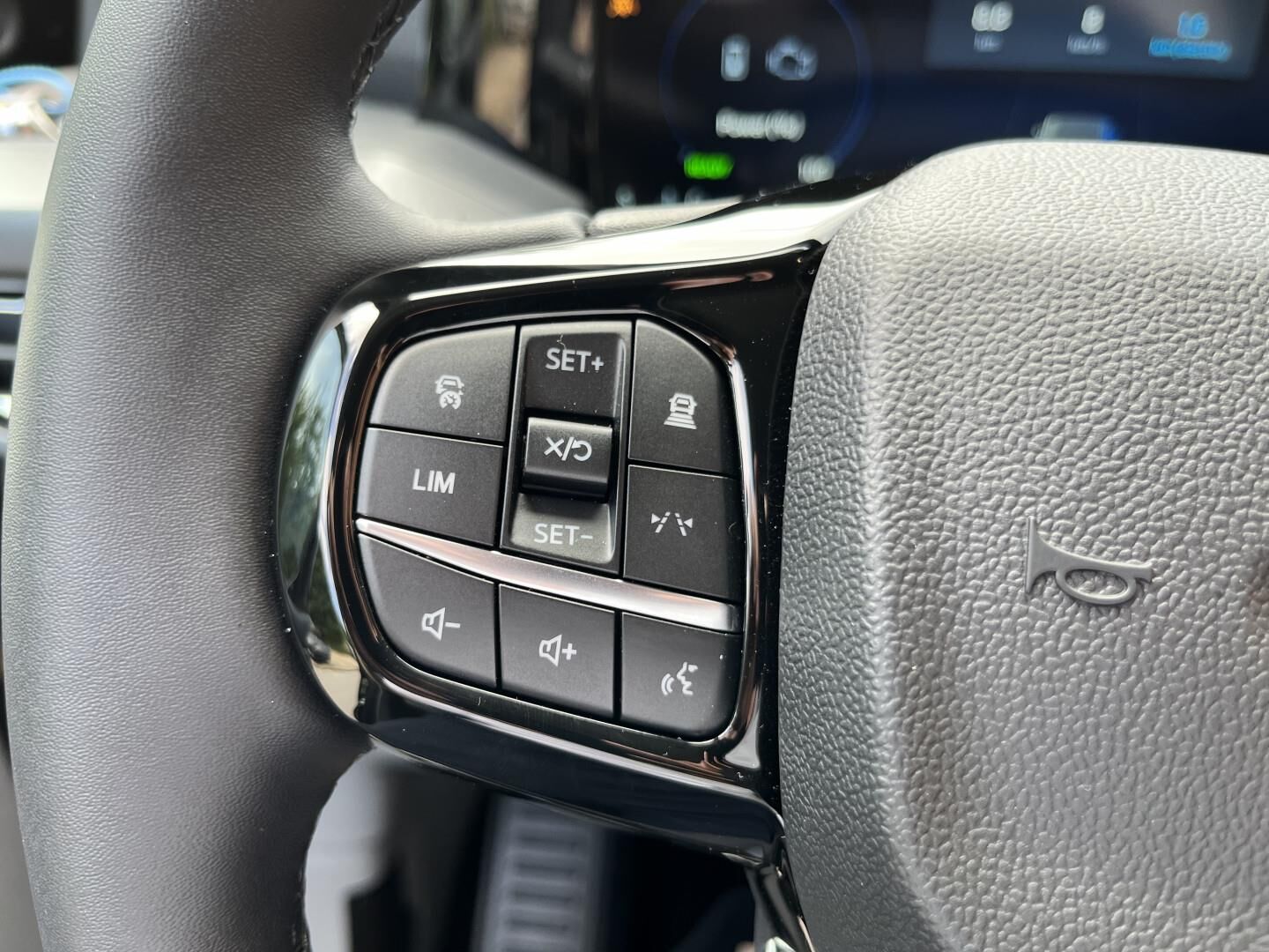 Billede af Ford Tourneo Custom 340 L2H1 2,5 Plugin-hybrid Titanium X CVT 233HK Aut.