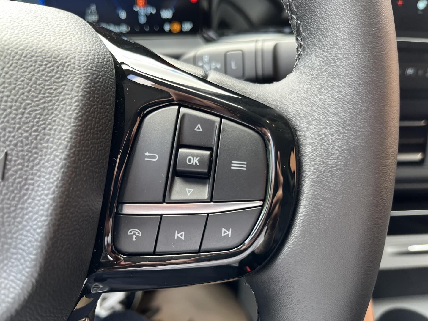 Billede af Ford Tourneo Custom 340 L2H1 2,5 Plugin-hybrid Titanium X CVT 233HK Aut.