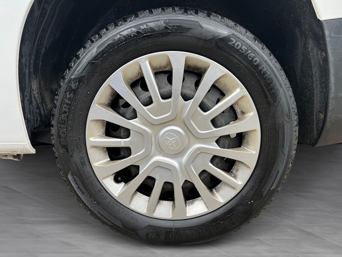 Billede af Toyota Proace City Medium 1,5 D Comfort Smart Active Vision Dobbelt Bagdør 102HK Van