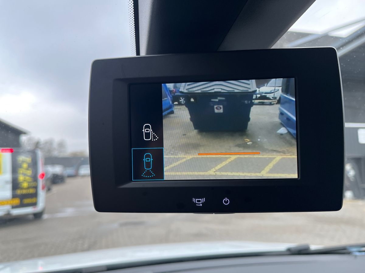 Billede af Toyota Proace City Medium 1,5 D Comfort Smart Active Vision Dobbelt Bagdør 102HK Van