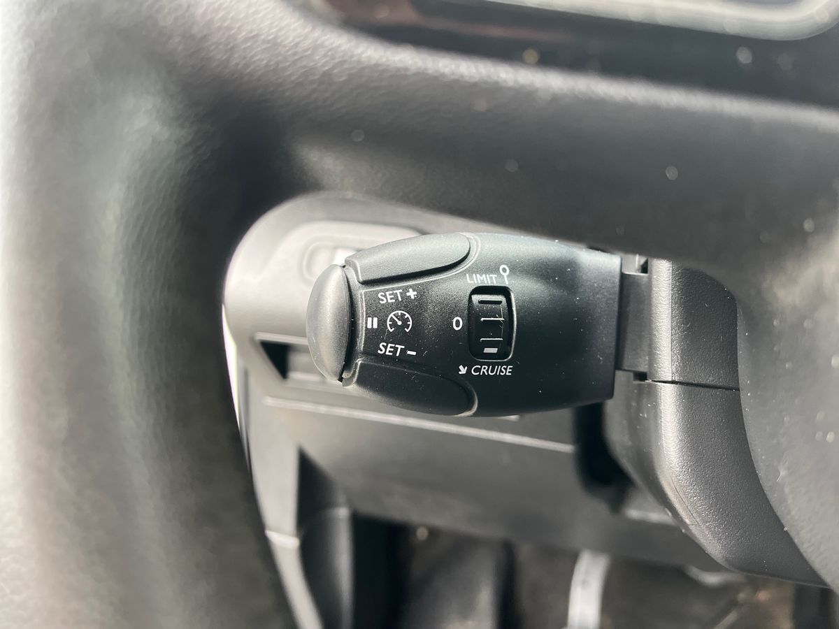 Billede af Toyota Proace City Medium 1,5 D Comfort Smart Active Vision Dobbelt Bagdør 102HK Van