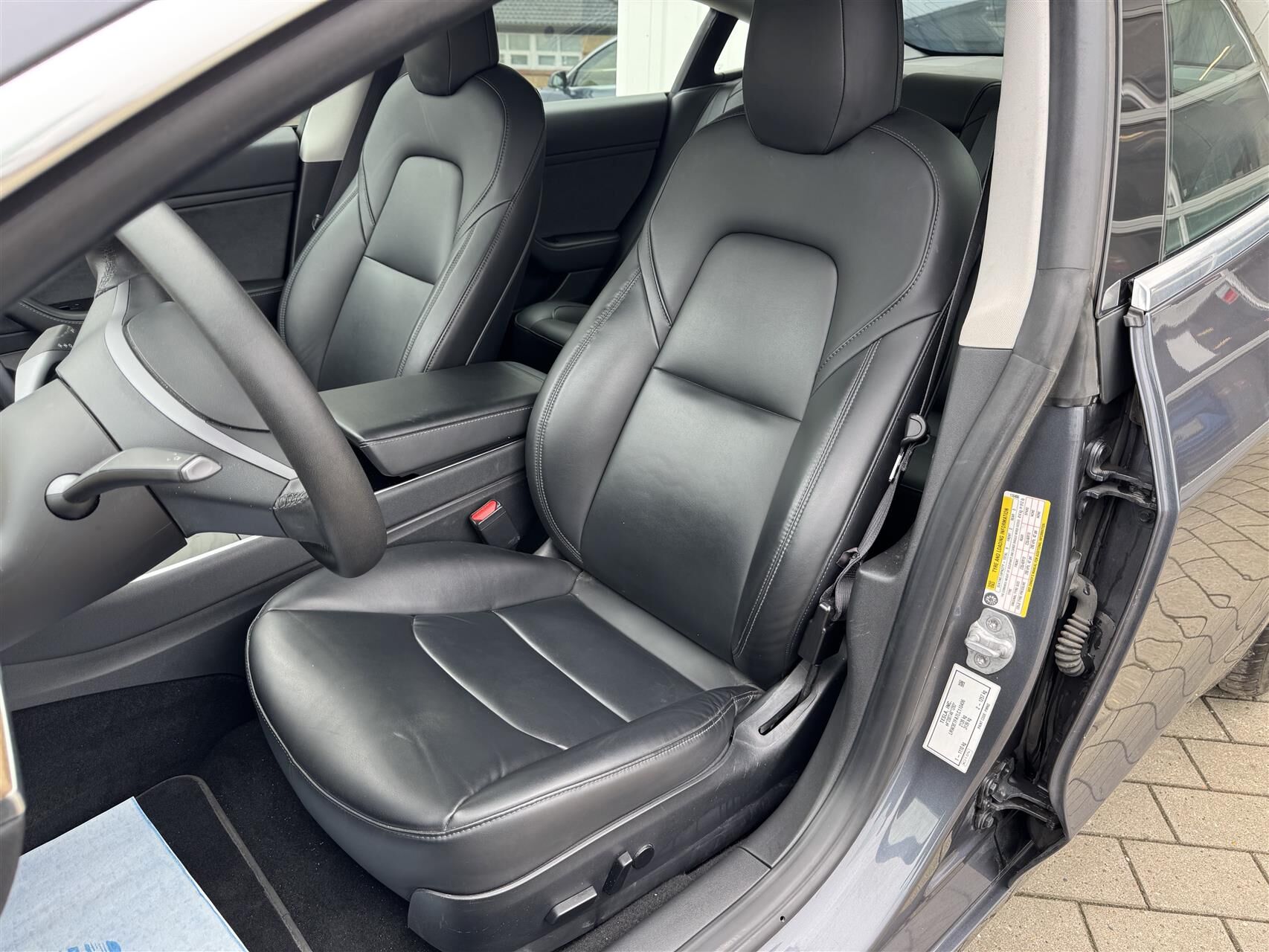 Billede af Tesla Model 3 EL Standard Range Plus 325HK Aut.