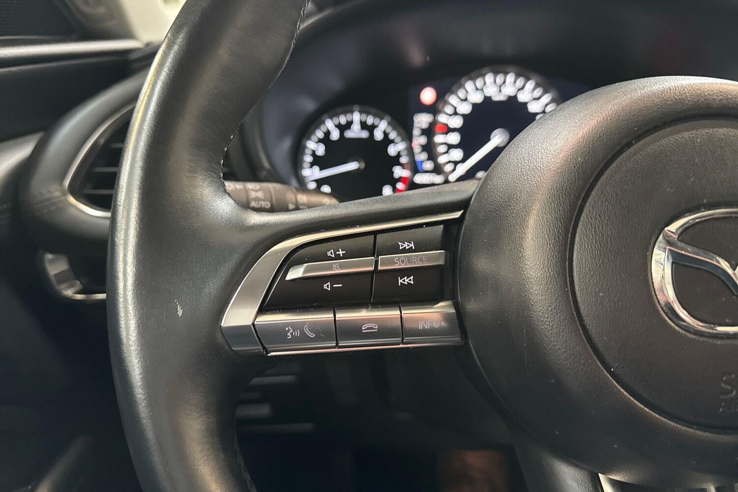 Billede af Mazda 3 2,0 Skyactiv-G  Mild hybrid Sky 122HK 6g Aut.