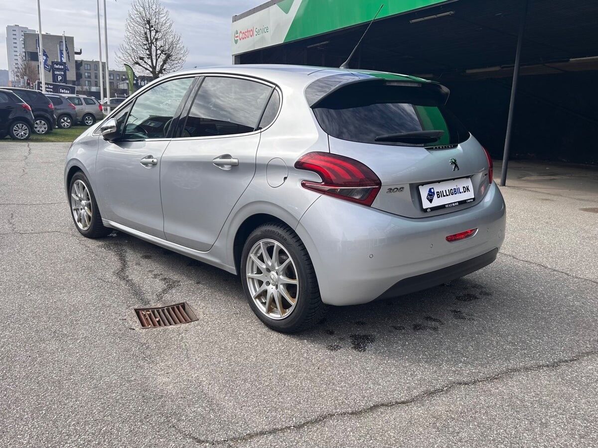 Billede af Peugeot 208 1,6 BlueHDi Desire 100HK 5d