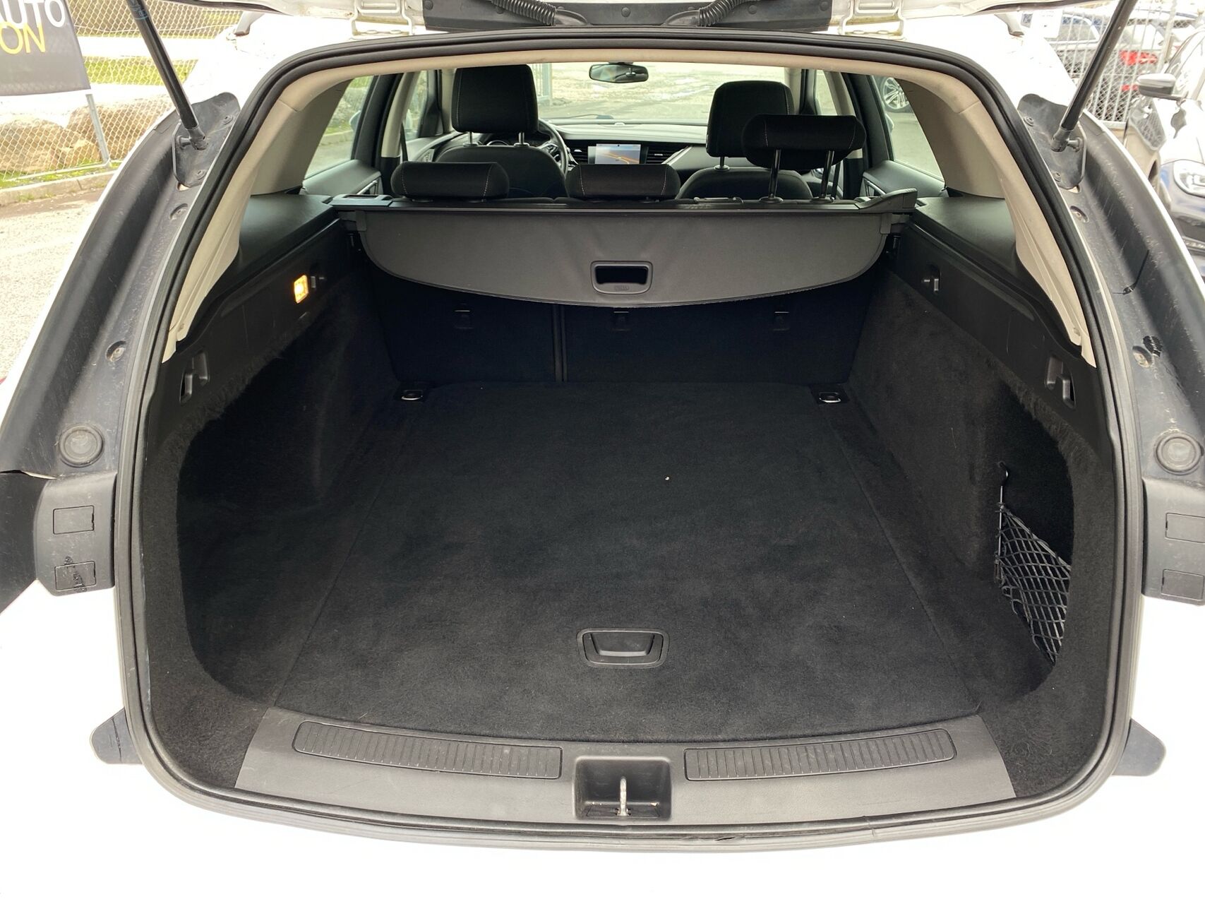 Billede af Opel Insignia Sports Tourer 1,6 CDTI Edition 136HK Stc 6g Aut.