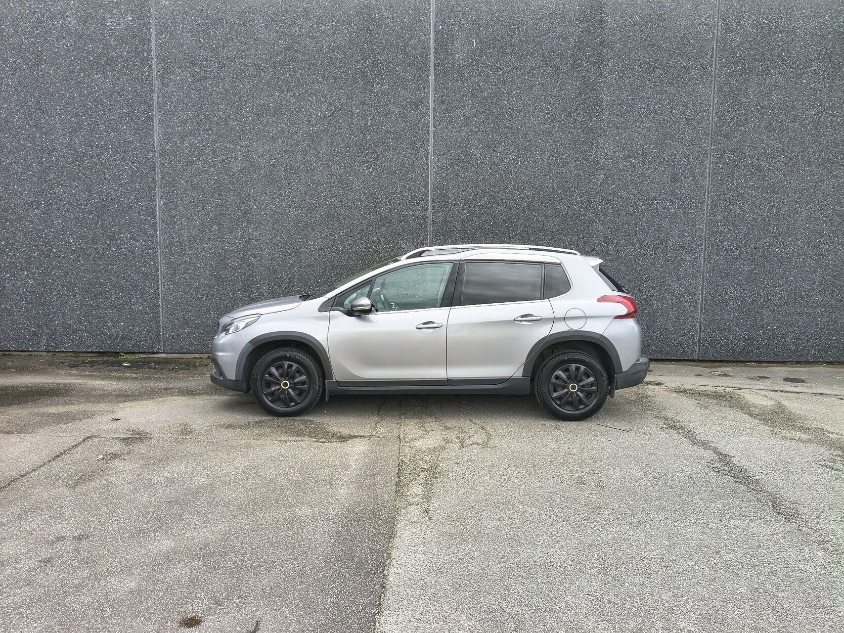 Billede af Peugeot 2008 1,6 BlueHDi Allure 100HK