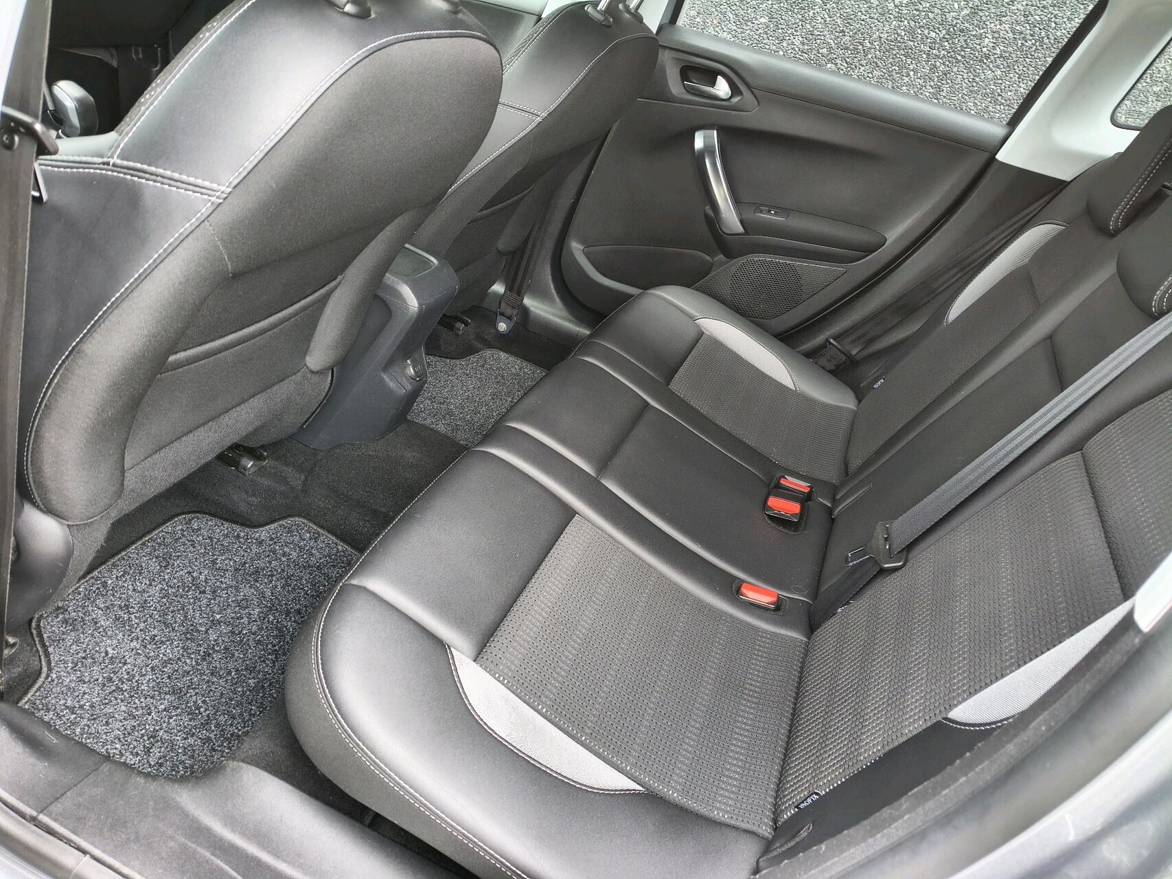 Billede af Peugeot 2008 1,6 BlueHDi Allure 100HK