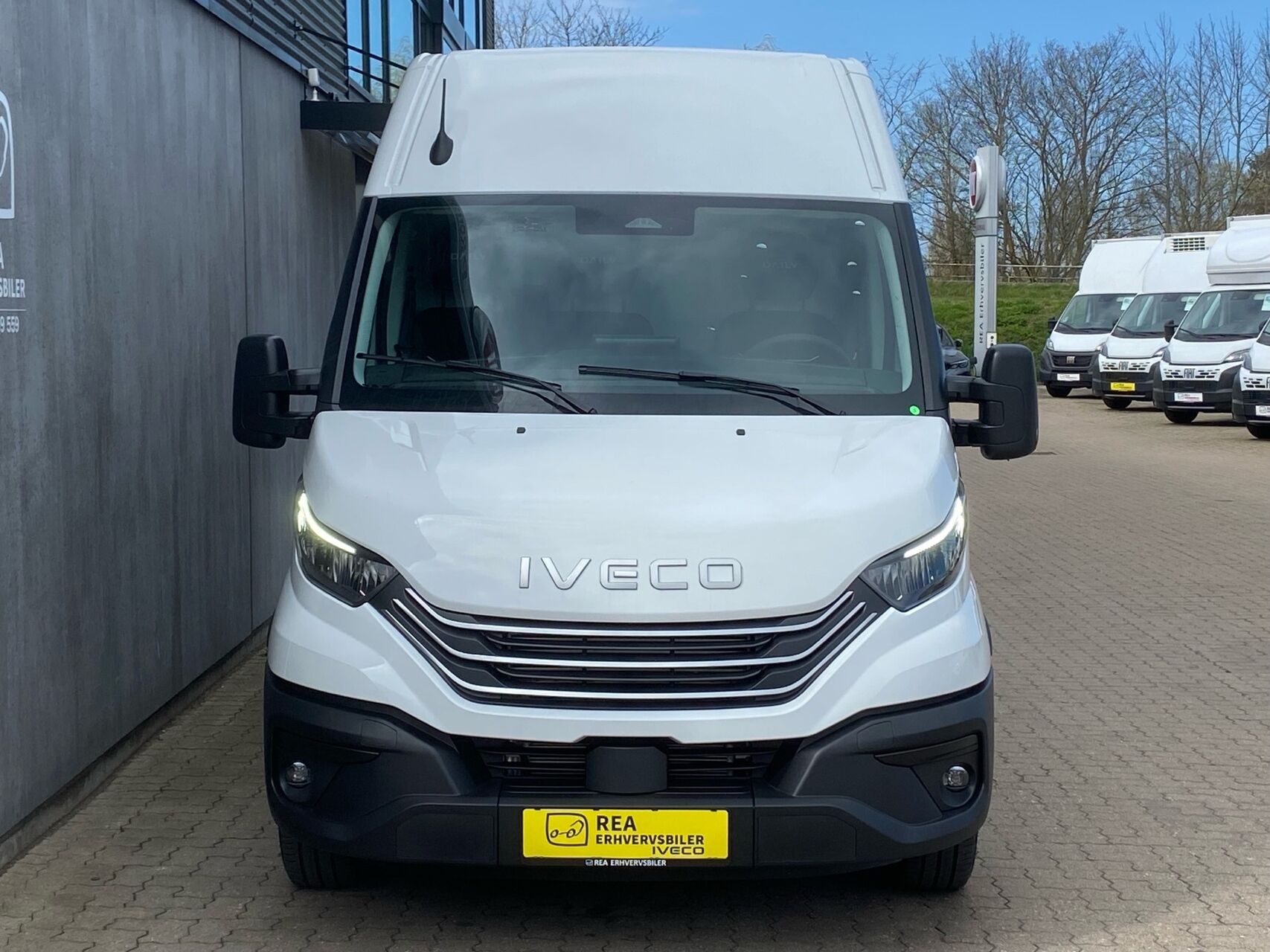 Billede af Iveco Daily 35S18 12m3 3,0 D 180HK Van 8g Aut.