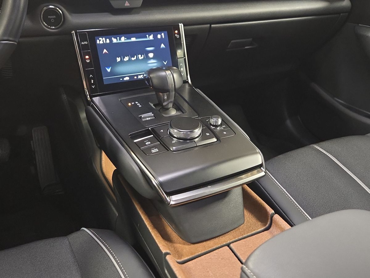 Billede af Mazda MX-30 0,8 e-Skyactiv R-EV  Plugin-hybrid Makoto 170HK 5d Trinl. Gear