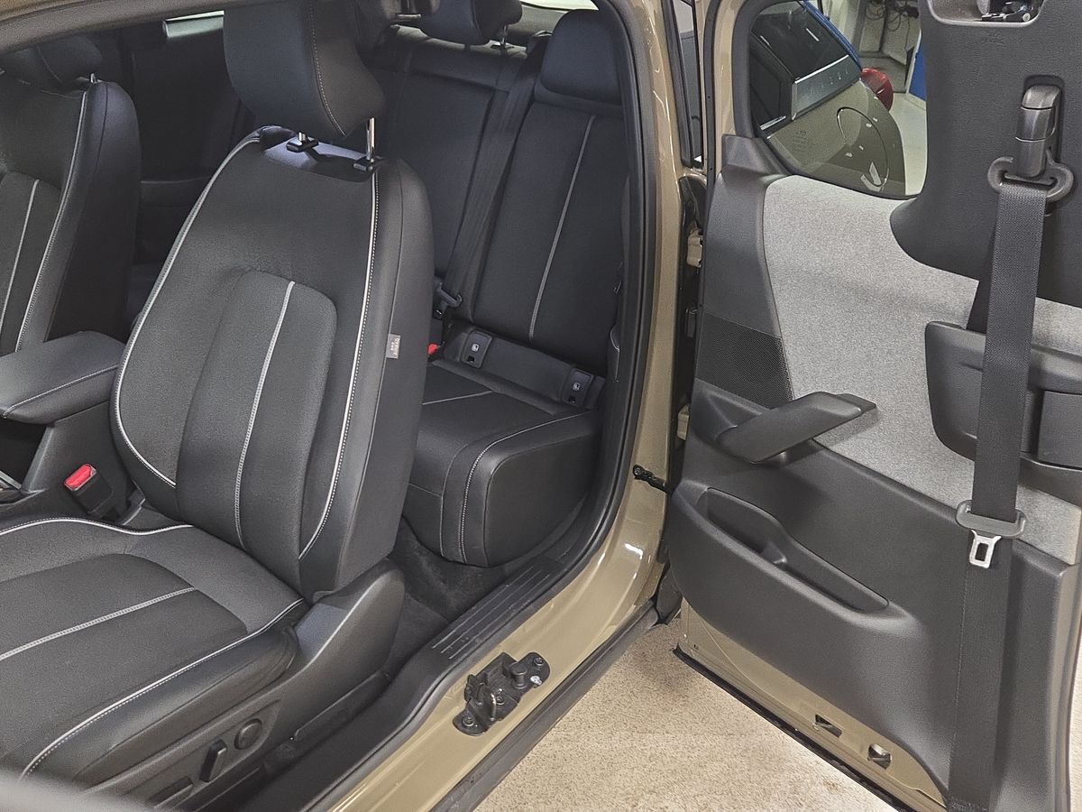 Billede af Mazda MX-30 0,8 e-Skyactiv R-EV  Plugin-hybrid Makoto 170HK 5d Trinl. Gear