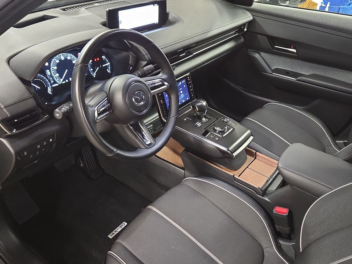 Billede af Mazda MX-30 0,8 e-Skyactiv R-EV  Plugin-hybrid Makoto 170HK 5d Trinl. Gear