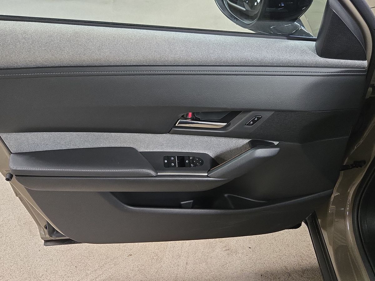 Billede af Mazda MX-30 0,8 e-Skyactiv R-EV  Plugin-hybrid Makoto 170HK 5d Trinl. Gear