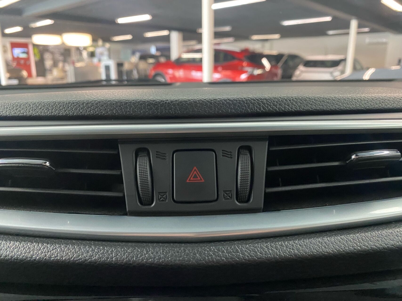 Billede af Nissan Qashqai 1,3 Dig-T N-Connecta DCT 160HK 5d 7g Aut.