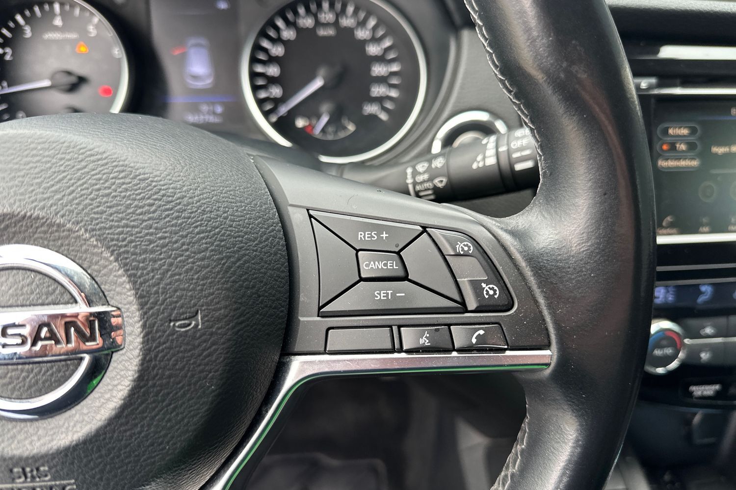 Billede af Nissan Qashqai 1,3 Dig-T N-Connecta 140HK 5d 6g