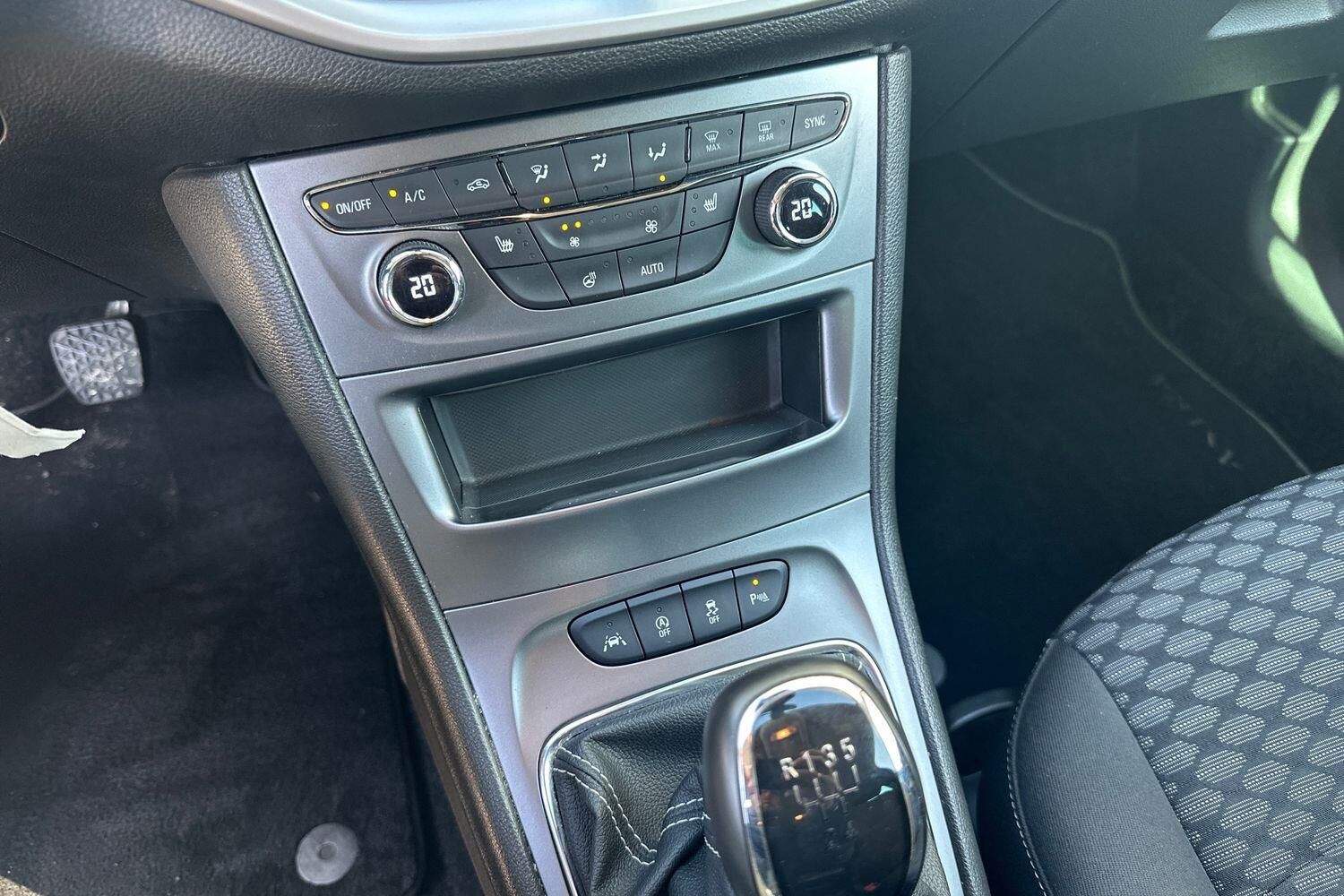 Billede af Opel Astra Sports Tourer 1,0 Turbo ECOTEC Excite 105HK Stc