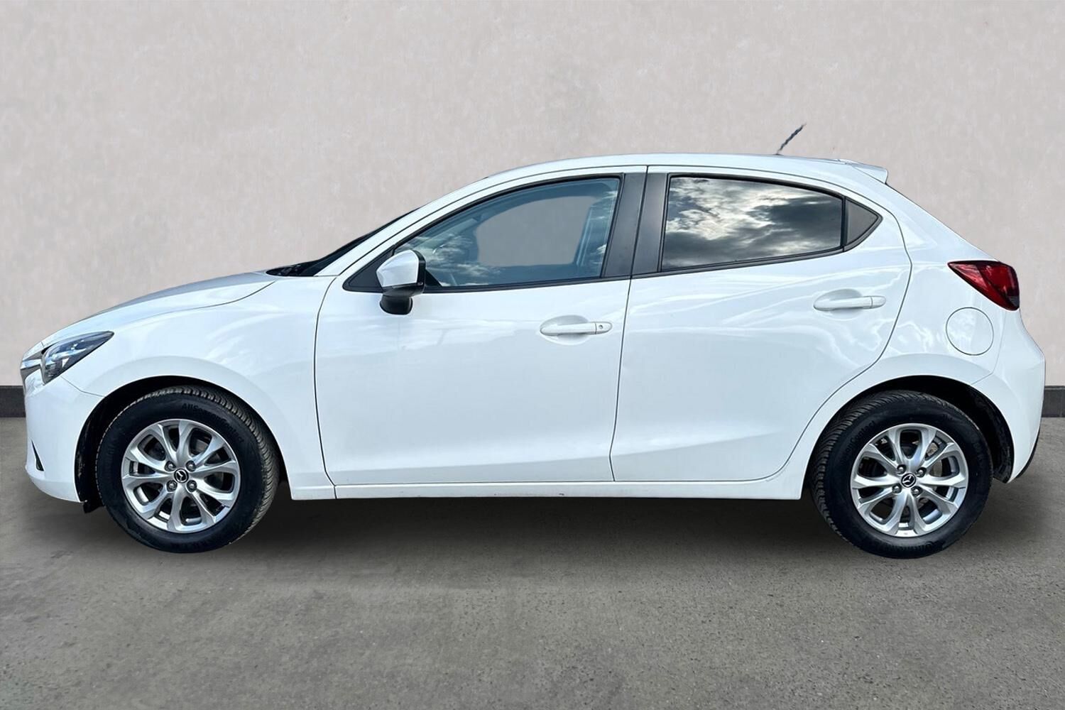 Billede af Mazda 2 1,5 Skyactiv-G Niseko 90HK 5d