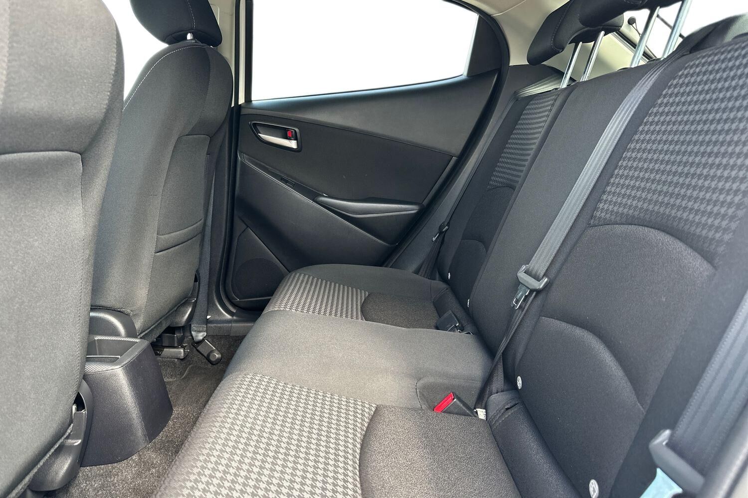 Billede af Mazda 2 1,5 Skyactiv-G Niseko 90HK 5d