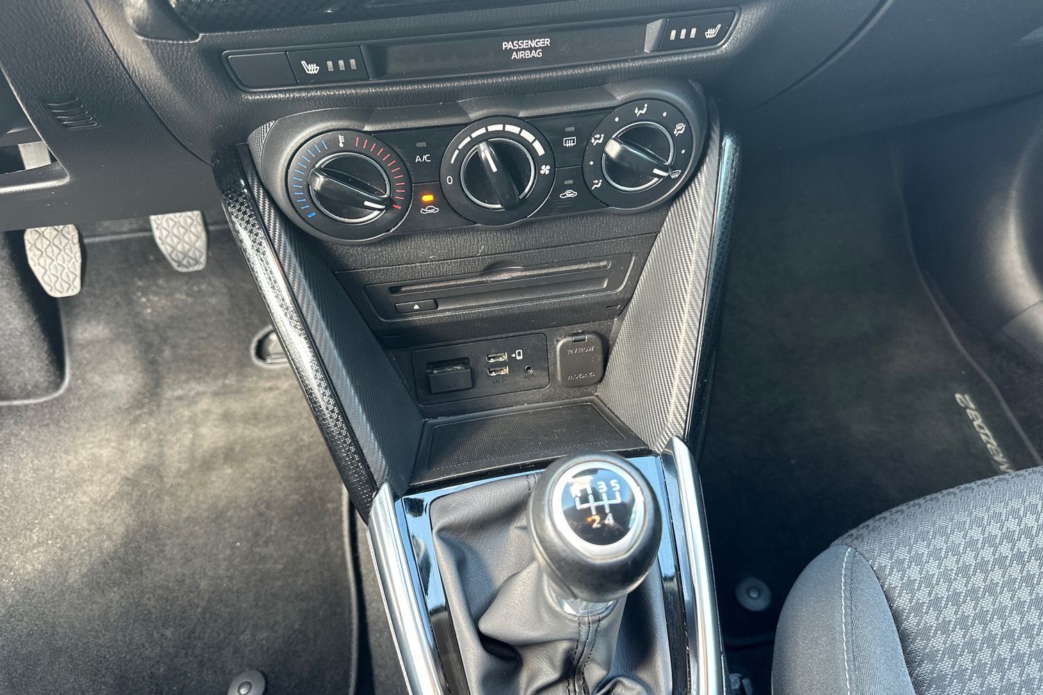 Billede af Mazda 2 1,5 Skyactiv-G Niseko 90HK 5d