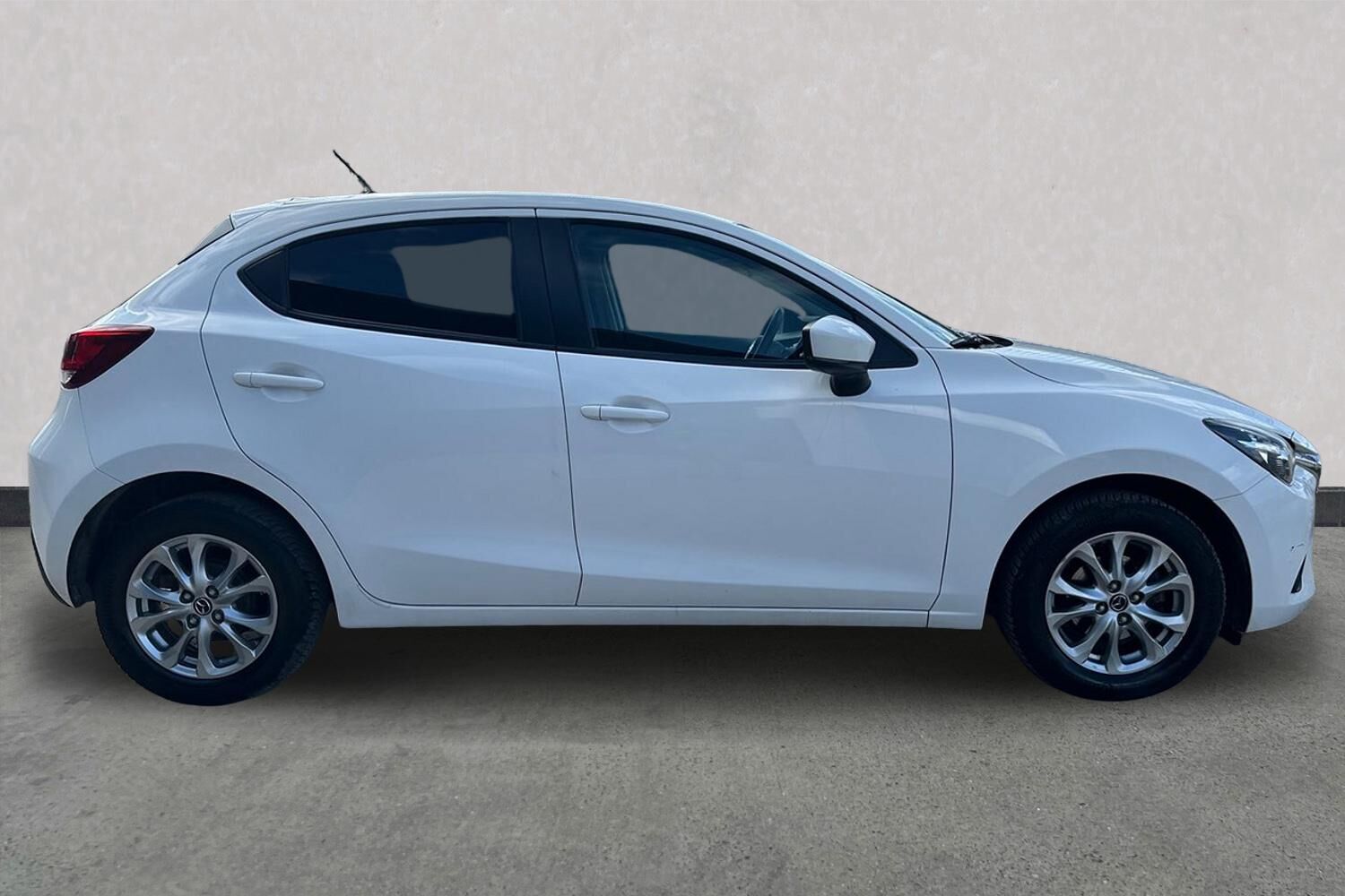 Billede af Mazda 2 1,5 Skyactiv-G Niseko 90HK 5d