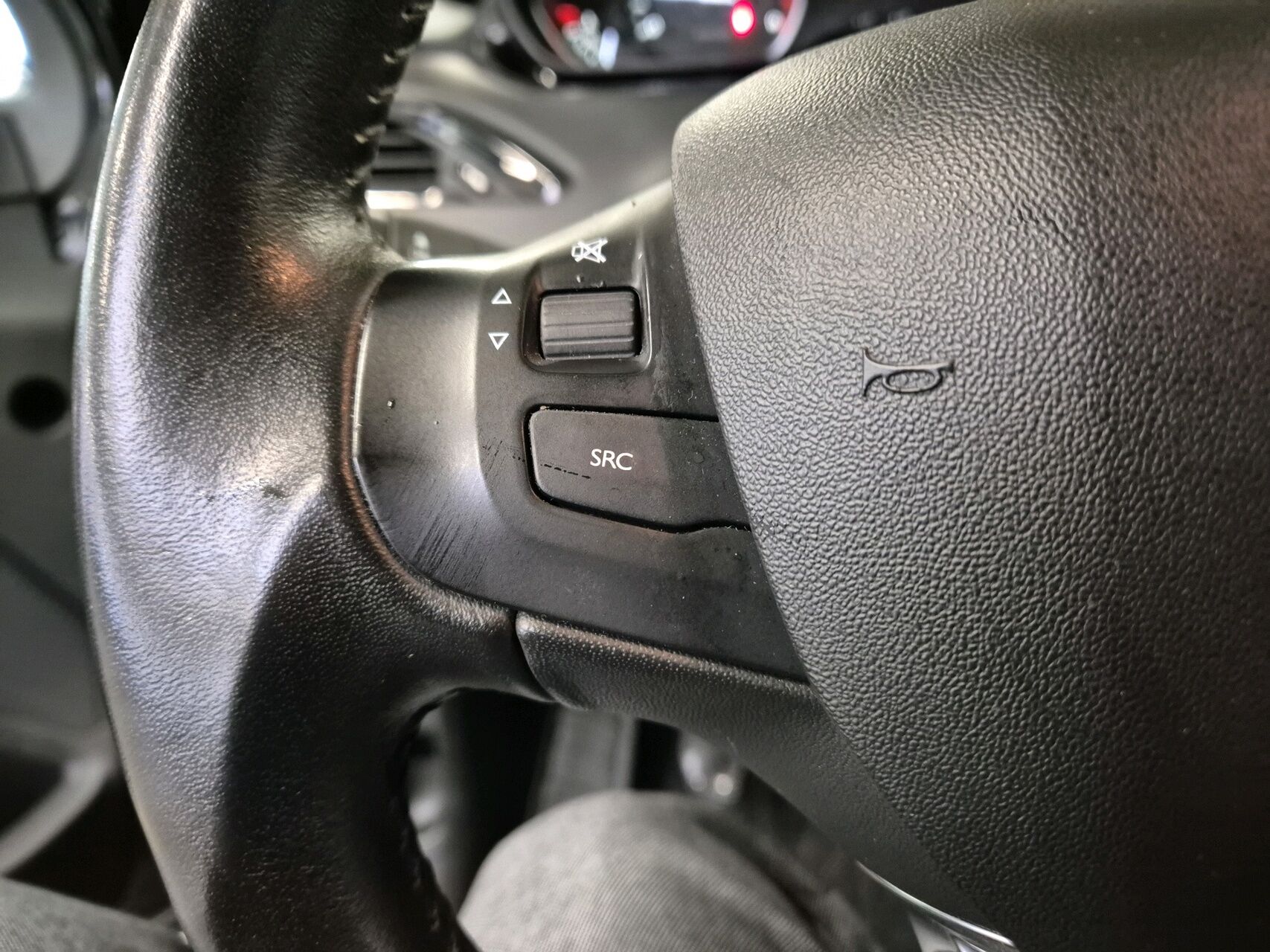 Billede af Peugeot 208 1,5 BlueHDi Envy 100HK 5d 6g