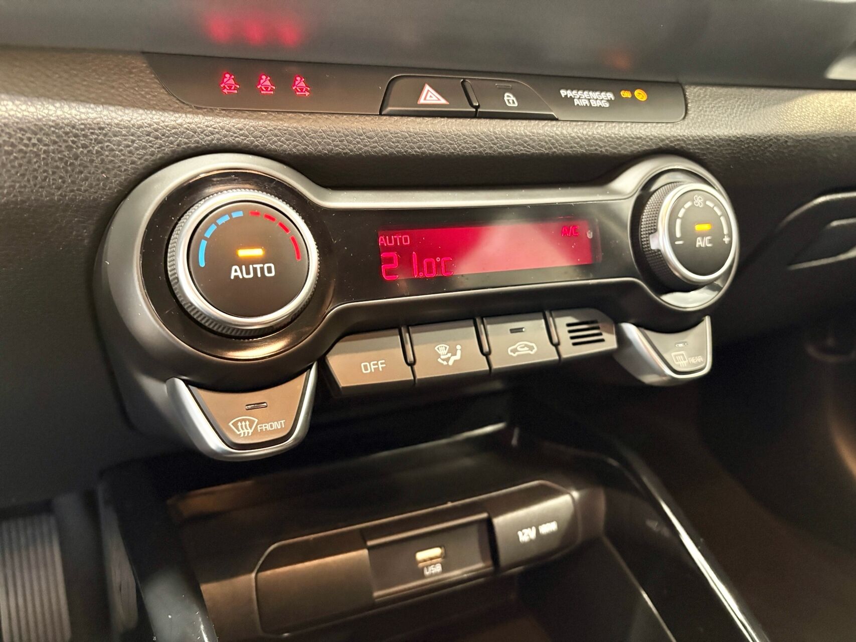 Billede af Kia Stonic 1,0 T-GDI Upgrade DCT 100HK 5d 7g Aut.