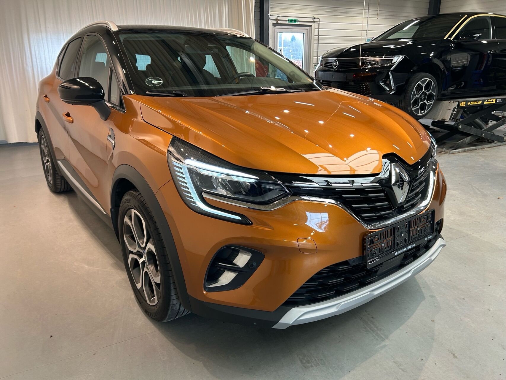 Billede af Renault Captur 1,6 E-TECH  Plugin-hybrid Intens 160HK 5d Aut.