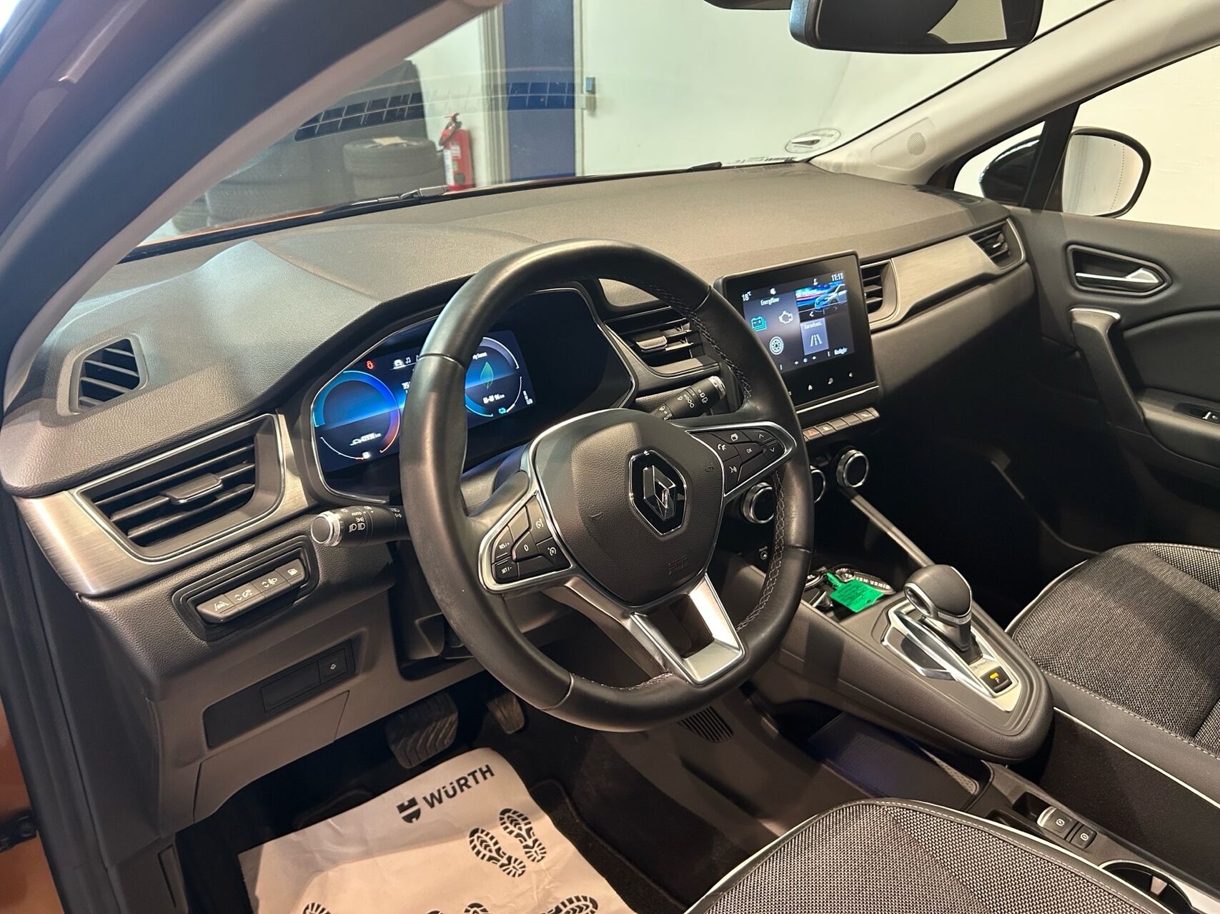 Billede af Renault Captur 1,6 E-TECH  Plugin-hybrid Intens 160HK 5d Aut.