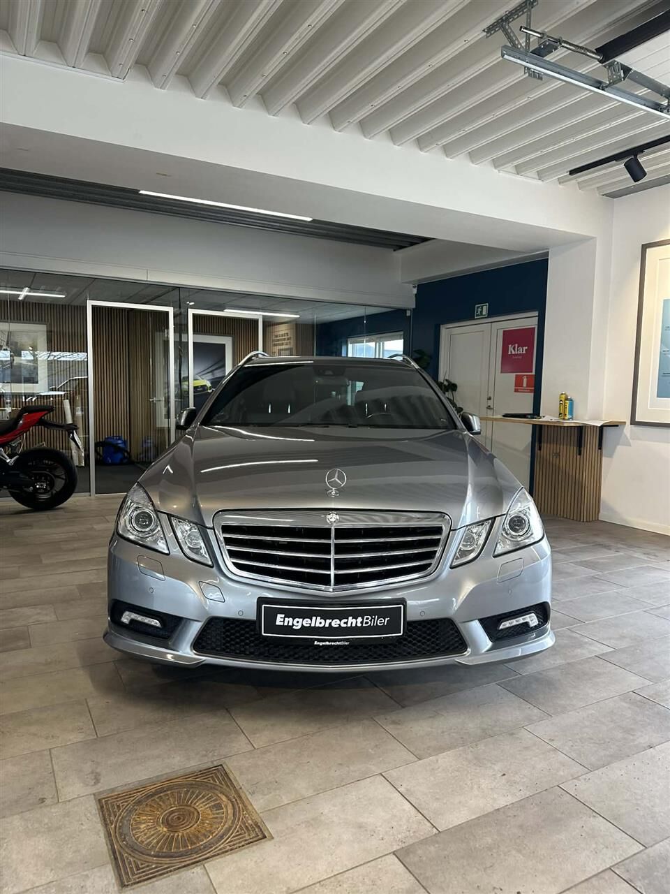 Billede af Mercedes-Benz E350 d T 3,0 CDI BlueEfficiency 4Matic 265HK Stc 7g Aut.