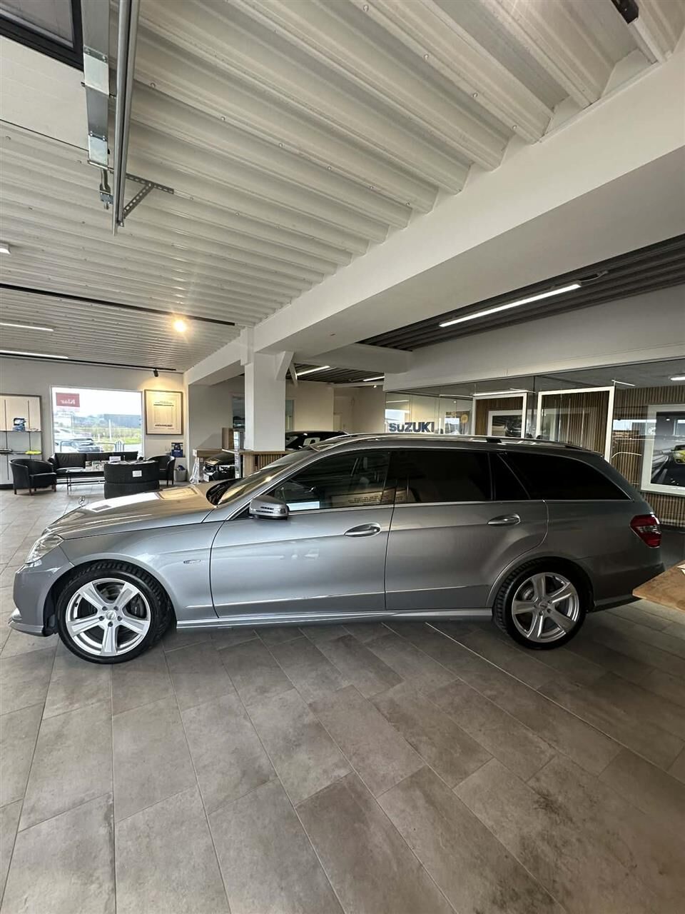 Billede af Mercedes-Benz E350 d T 3,0 CDI BlueEfficiency 4Matic 265HK Stc 7g Aut.