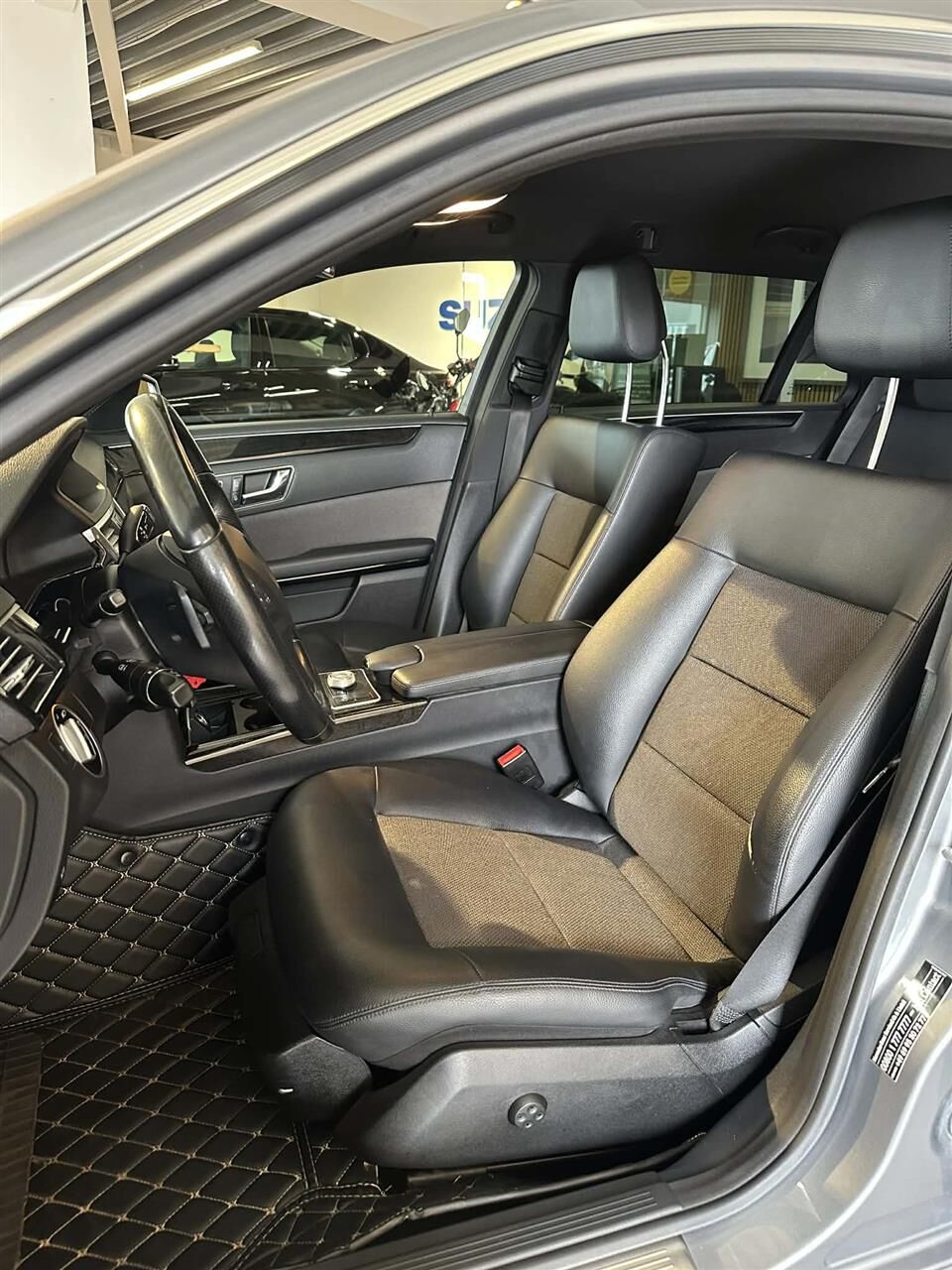 Billede af Mercedes-Benz E350 d T 3,0 CDI BlueEfficiency 4Matic 265HK Stc 7g Aut.