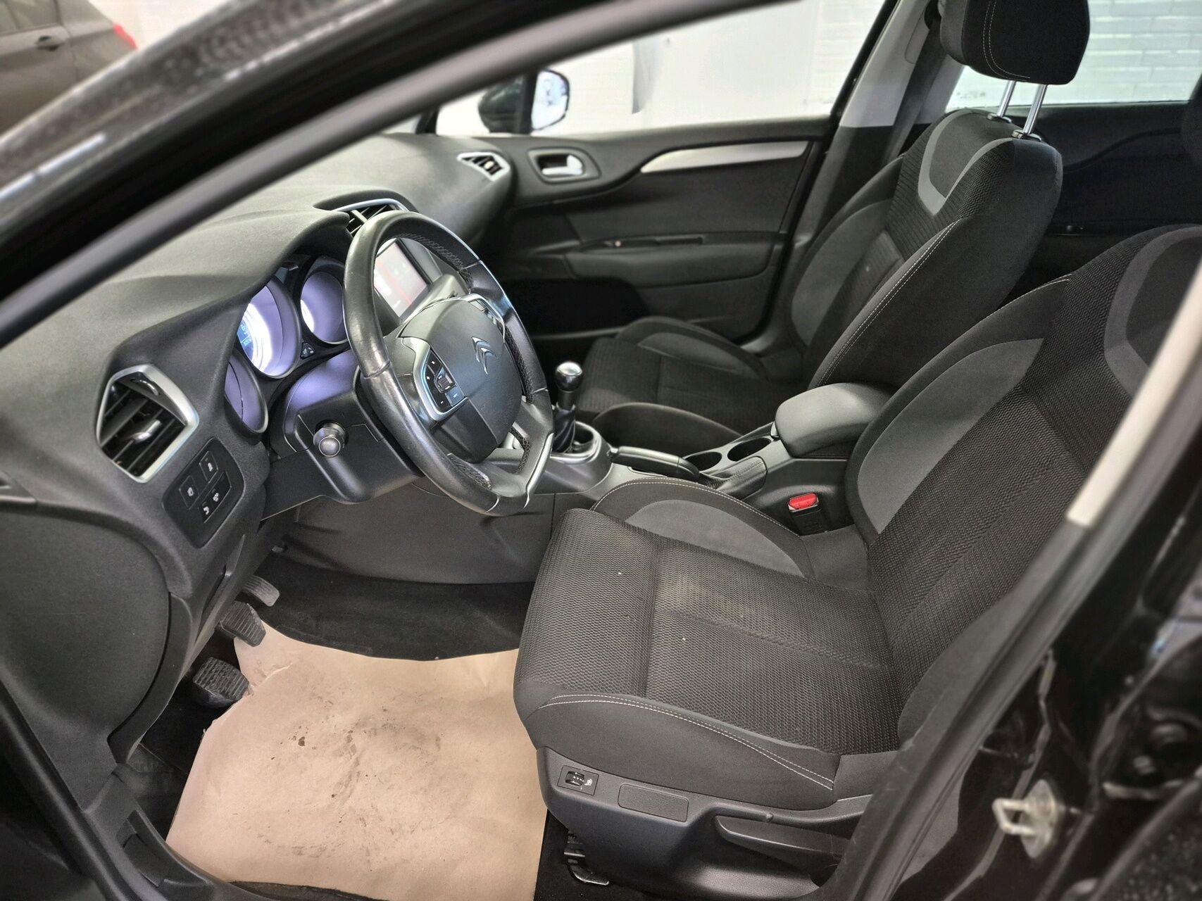 Billede af Citroën C4 1,6 Blue HDi Millesime start/stop 100HK 5d